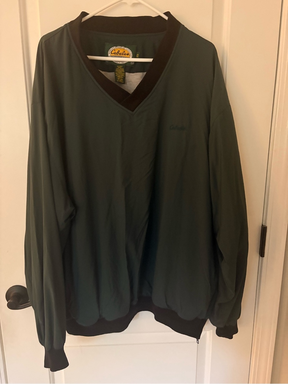 Cabela's Men's Forest Green V-Neck Pullover with Black Trim
